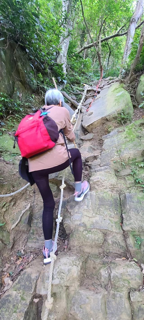 84歲健步如飛，體力勝過年輕人！登山阿嬤張王菊：培養不花錢又能變健康的興趣，大家都能做到_img_2