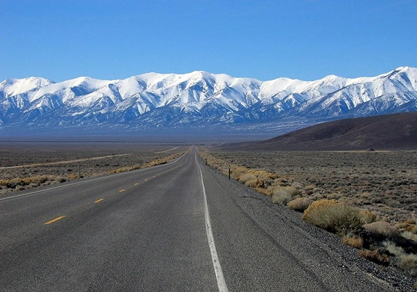 自駕公路旅行,自在看美景!全球15條最美公路,穿越冰原、沙漠、沿海岸領略大自然魅力_img_2