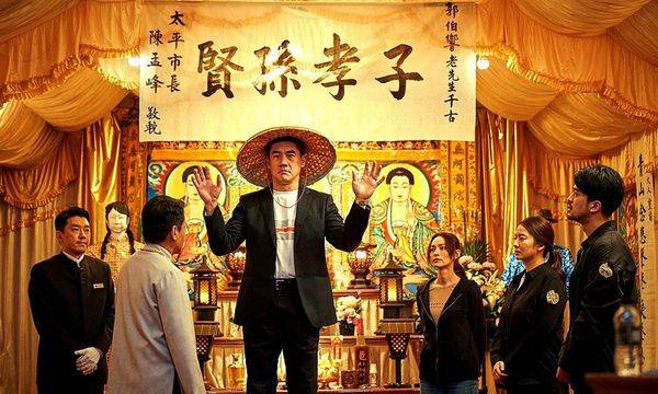 50+追劇：《王冠》第五季重現黛安娜王妃掙扎，《春心萌動的老屋緣廊》蘆田愛菜、宮本信子成忘年之交_img_4