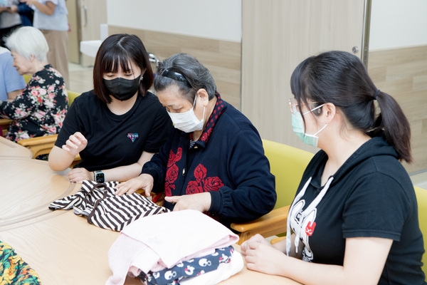 嘉義市建構失智照護全方位策略！讓失智者安心、照顧者放心_img_2