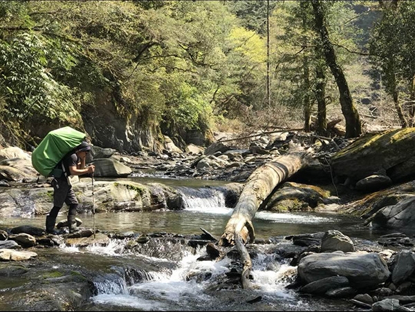 台灣高山的美麗溪流，圖為中央尖溪。（圖片來源：張心豪）