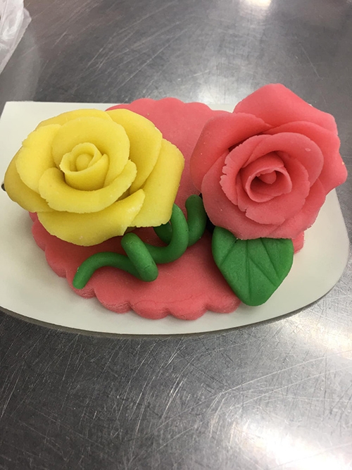 秀子的玫瑰花作品。