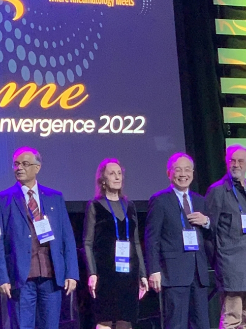 張德明獲頒風濕學界最高榮譽－美國風濕學院大師獎。