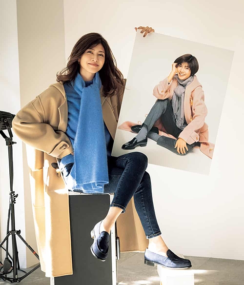 不受限於過去的光環，如今的內田有紀在各方面都更顯得自信而游刃有餘。（出自STORYweb）