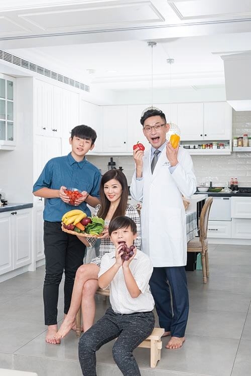 為了用飲食照顧家人健康，醫師娘莘妮也特別留意食材與料理方式。