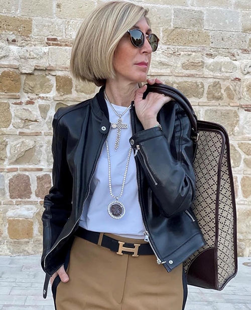 墨鏡可自然地遮住眼周歲月的痕跡，絕對是都會時尚女性的必備單品。