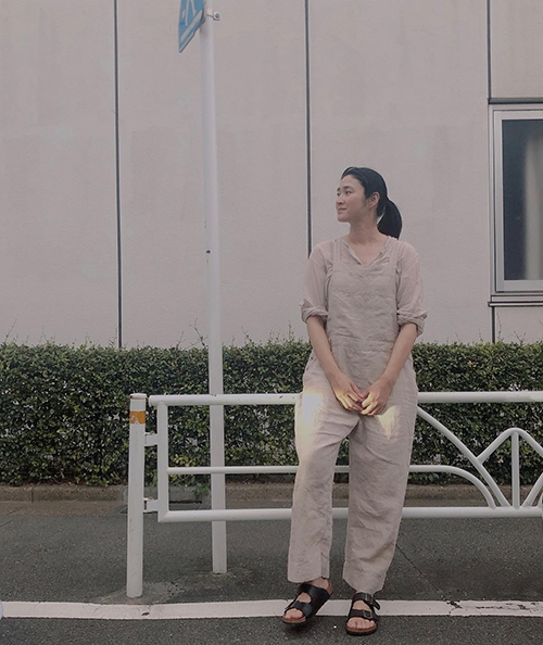 有別於幕前的光鮮形象，小雪私底下的穿著打扮其實相當樸素簡單。（出自IG@koyuki_official）