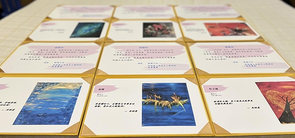 廚房裡即將被丟棄的蔥，意外成為吳映蓉的畫筆，純然抒發感情的畫作，成為紓解壓力的出口（圖為義賣會感謝狀）。