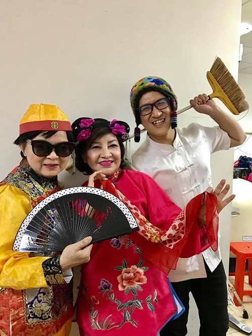 創意源源不絕的徐英珍（左一），昔日是公司各大小活動的點子王。（圖片來源：徐英珍）