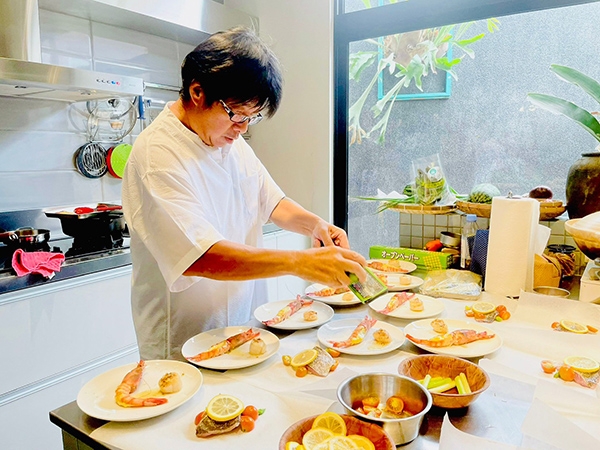 私廚每周只做2場，以菜會親友，展現廚藝、生活也很有樂趣。