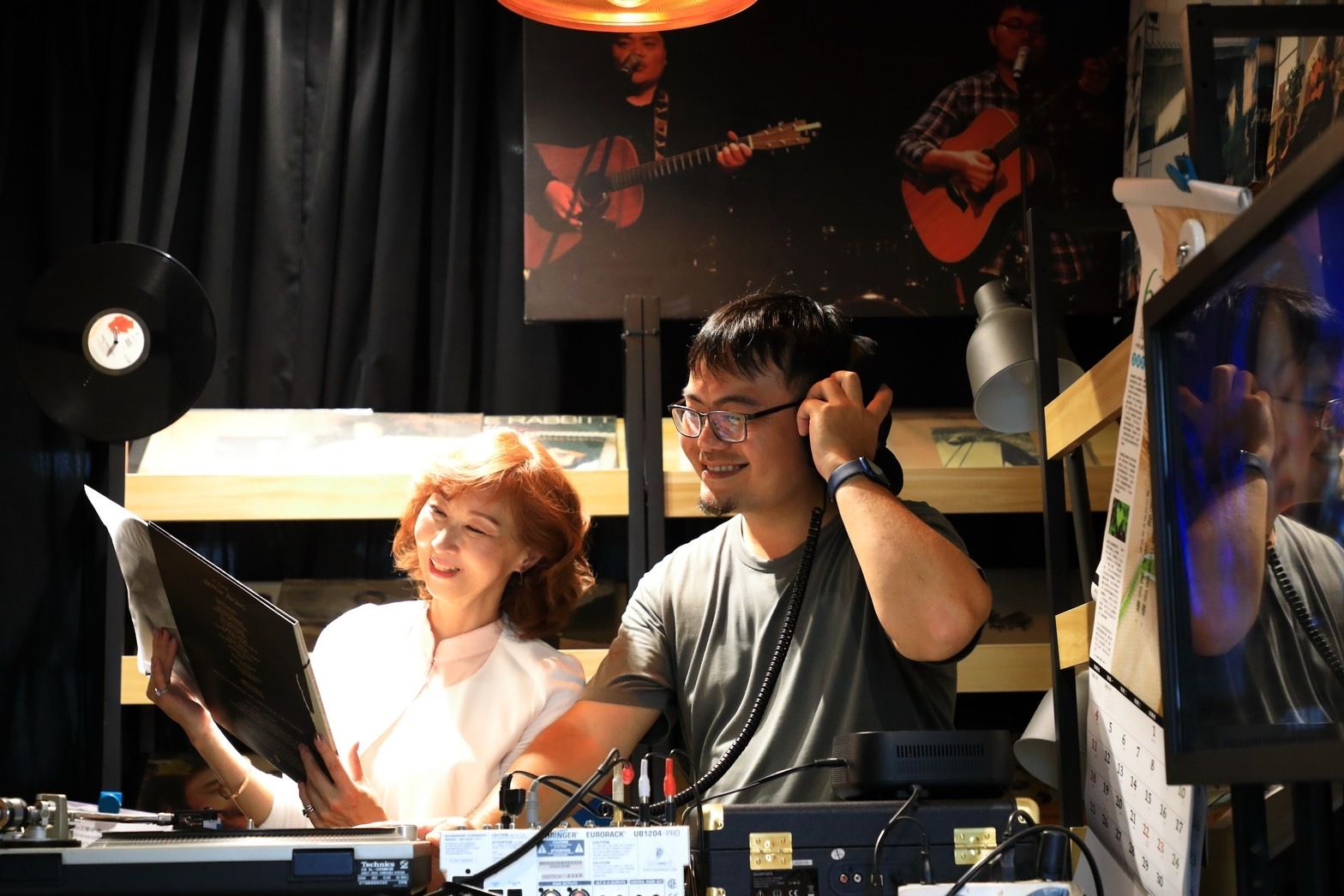 獨嵐空間擁有不同音樂類型的專輯、黑膠唱片及樂器，與愛樂人一同聆聽、回味音樂歷程。