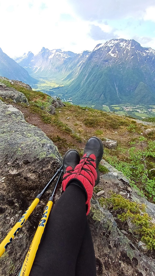 一個人搭郵輪去挪威，親炙壯麗的冰河地形景觀。
