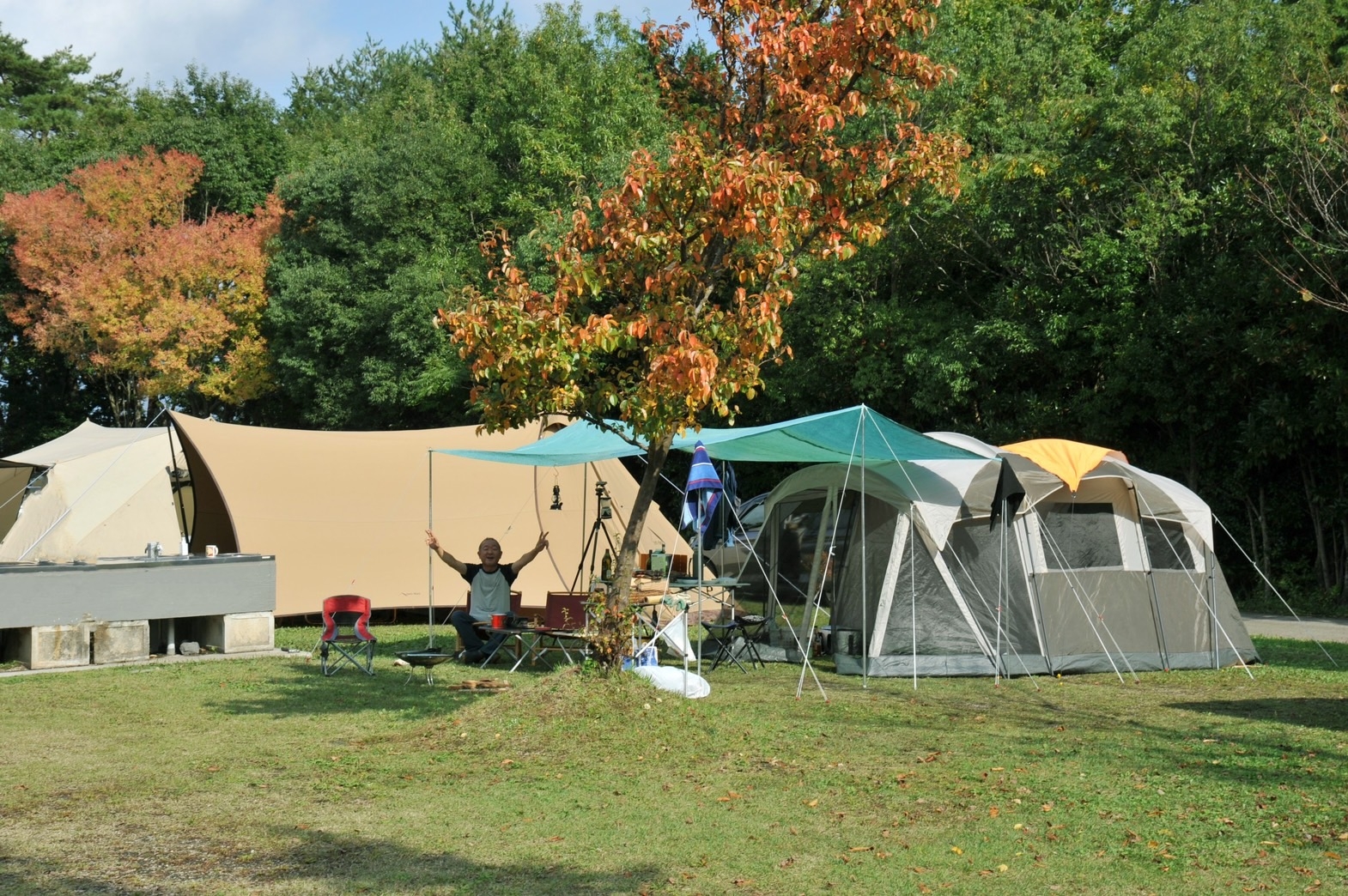 疫情後，露營成為國人最喜歡的活動之一，尤其在成年人心中，在露營的過程中因為規劃獲得對活動自主性的滿足，同時也在行動過程中同時增加活動力以及心情的愉悅。