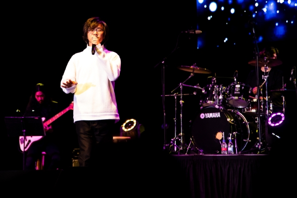 透過正念的內在練習，讓林隆璇克服了上台演出的壓力。