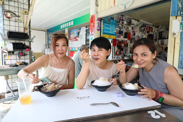 無論何時來到潮州，吃一碗冷熱冰是一定要的！