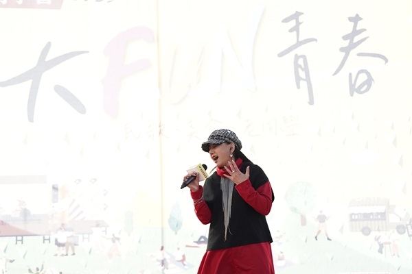 近年影歌雙棲的高慧君帶著媽媽到現場，以親身經驗分享，50後身心都需要好好保養。