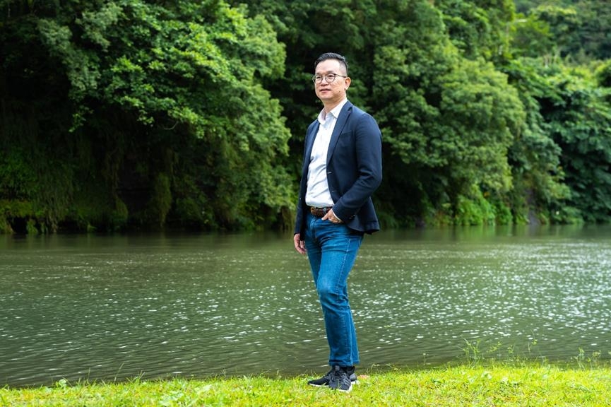 臺灣大學土木工程學系副教授何昊哲表示，全球趨勢往低碳方向邁進，根據我們的研究也發現，茶園在低碳循環經濟鏈中，不僅可以帶動經濟也能保護環境，將成為推動低碳方向的顯著核心！