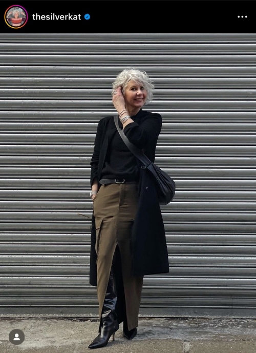 黑色與棕色都是Kate推薦大家購入大衣時可以列入考慮的顏色，此黑色大衣來自ZARA。