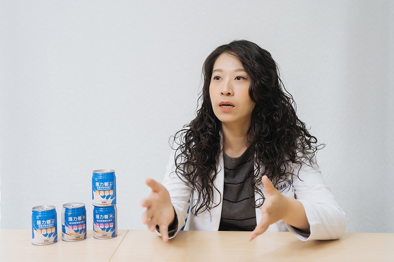 善食營養中心曾靖貽資深營養師提醒，營養均衡是熟齡族群健康的基礎，對BMI的容許值可略寬鬆，切莫貿然減重。