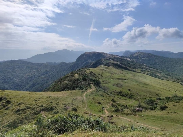 遼闊草原、太平洋、龜山島一次滿足的桃源谷步道。（圖片來源：楊麗琴）