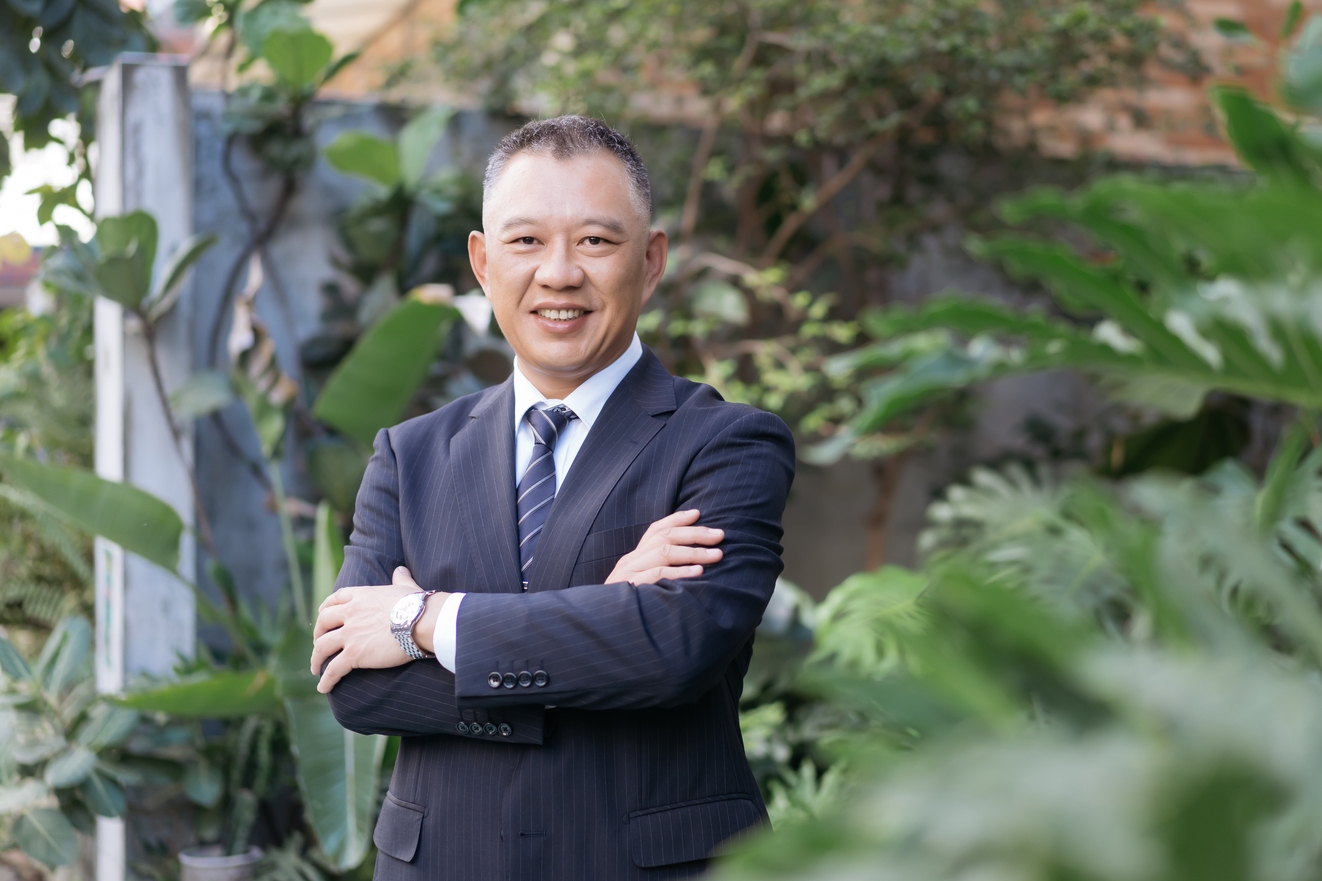 中國信託銀行專家團隊孫崇勛協理指出，一般人對於退休理財，常迷惑於「既要、又要、還要」的三岔路口，等比較有餘裕時才做退休規劃，時間卻已晚。