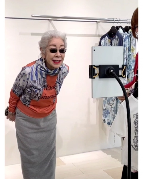 樂於嘗試新事物，也是鳥居Yuki保持身心年輕的秘訣之一。（出自IG@yukitorii_official）