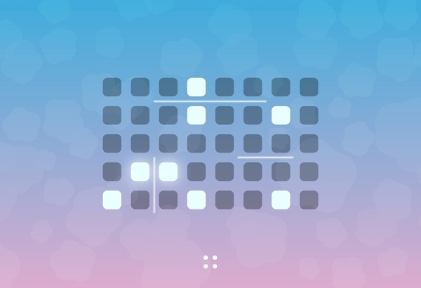 圖中的白色線條代表鏡面，玩家須手動點選鏡面對側方塊，使形成對稱圖案。