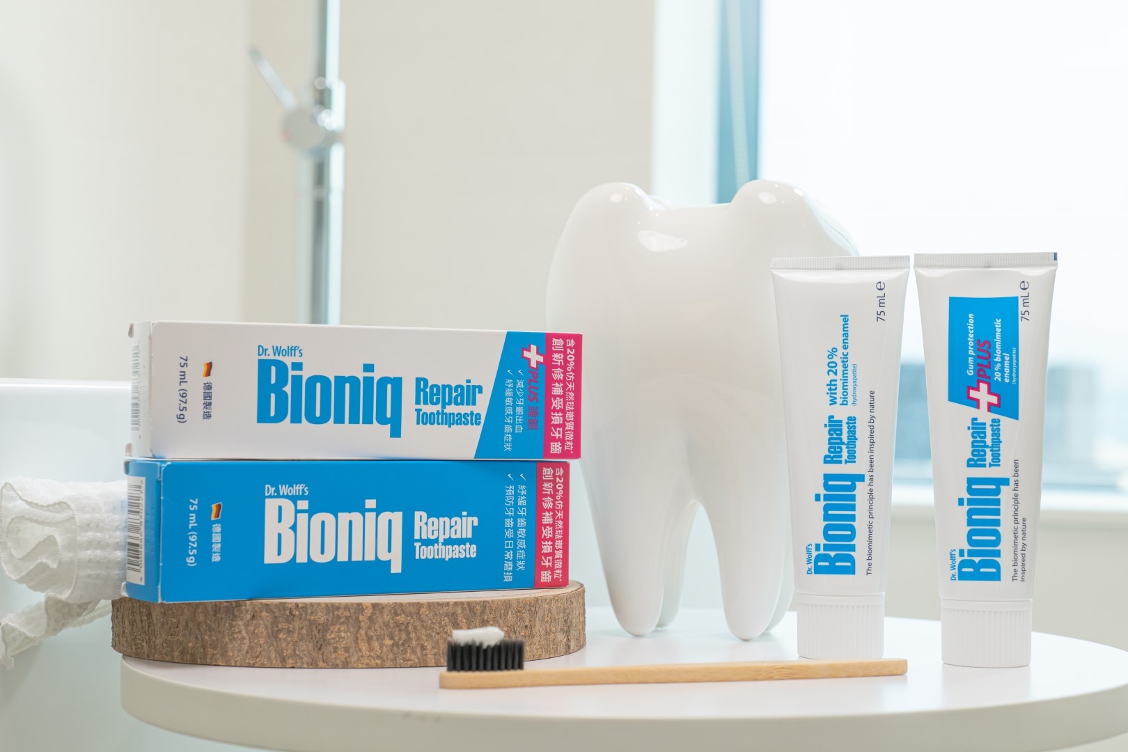 Bioniq貝歐尼修復牙膏是款仿生牙膏，模仿天然琺瑯質結構。