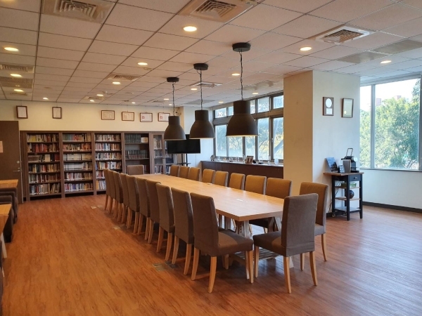 中興大學高希均知識研究室，供師生使用。