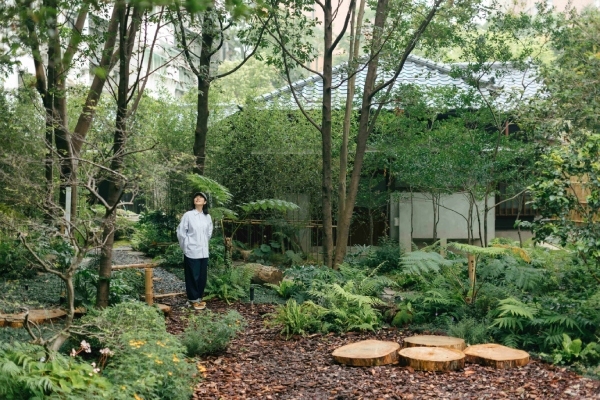 園區內的「複森林」曾有一棟木構屋舍，後因火災燒毀，經過重新復育而成大小錯落的樹林。（0KM山物所提供）