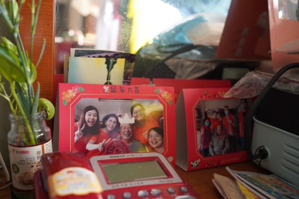 劉秀梅的細心服務，讓許多長輩留下深刻印象。