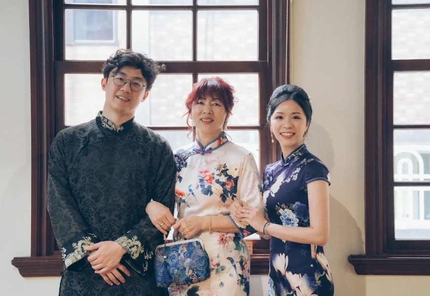 龍山寺周邊也有許多老建築，很適合穿旗袍留下美照。（出自IG@todaycptw）