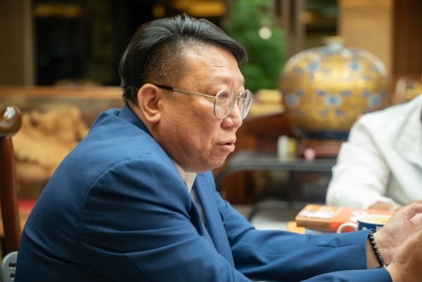 談起疫情時期的艱辛，陳世洋心中充滿感謝。