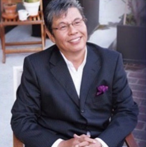 日本作家、全國亭主關白協會會長天野周一。