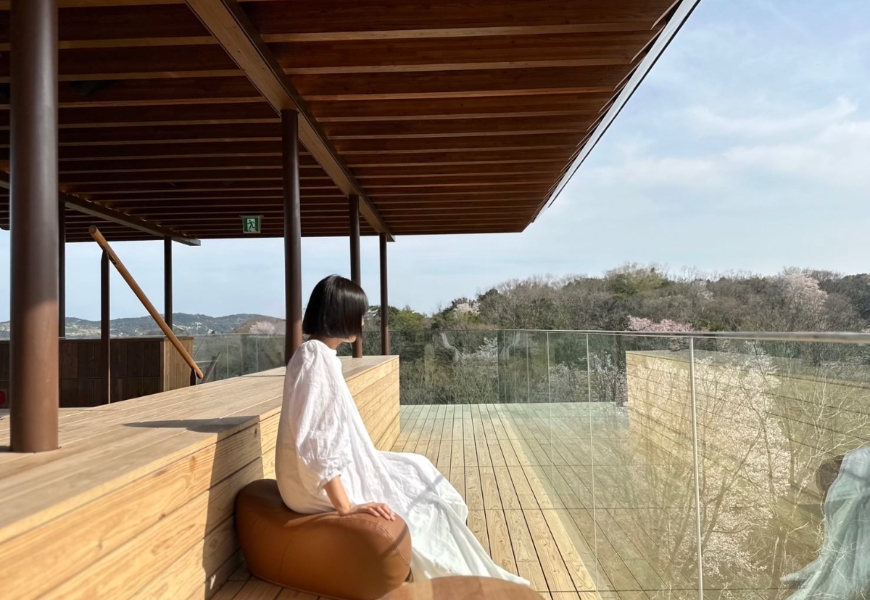 禪坊靖寧由日本人事管理顧問公司Pasona Group老闆所建，四周景致優美。