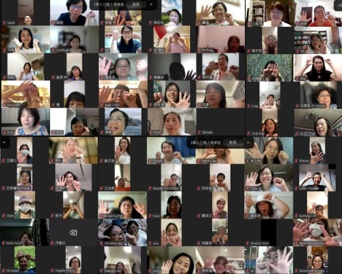 線上讀者也開鏡頭一起互動，活動圓滿結束。