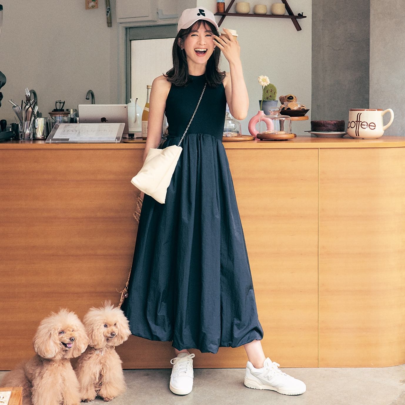 黑色連身裙要避免沉重感，可在剪裁和質料上多留意。（出自IG@story_love40）