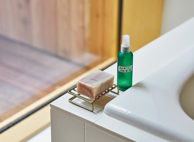 自己做的手工皂、單純又安心。製作過程也充滿樂趣。（出自天然生活） 