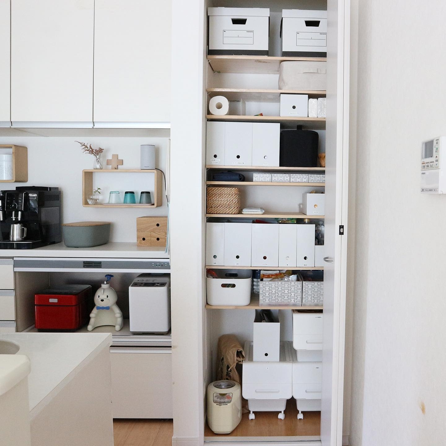 收納的分類如果太多，不僅在使用上不夠直覺，也不容易維持。（出自IG@saya.s.a） 