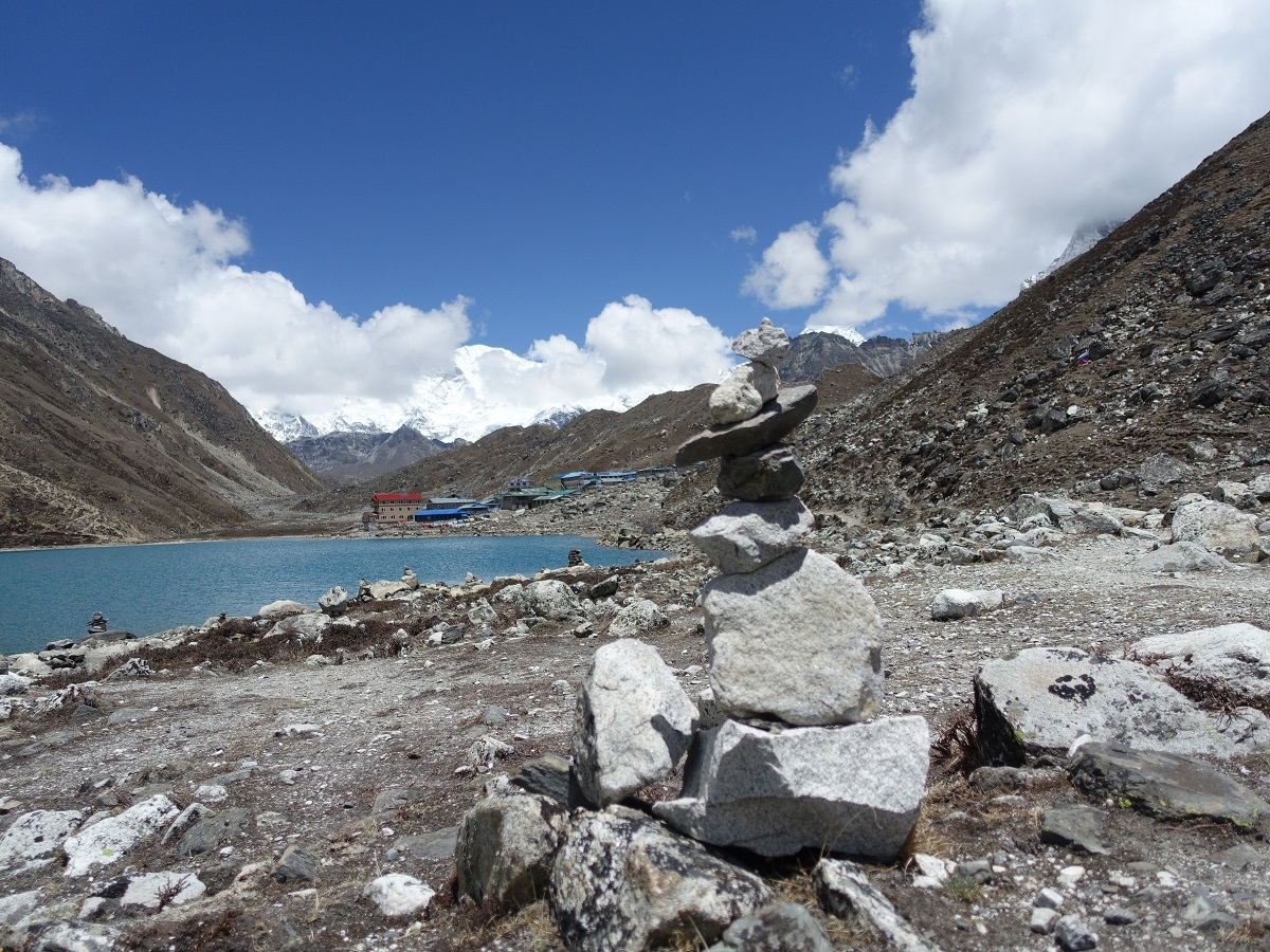 要適應在高海拔環境中健行，是 EBC 路線最具挑戰性的部分。
