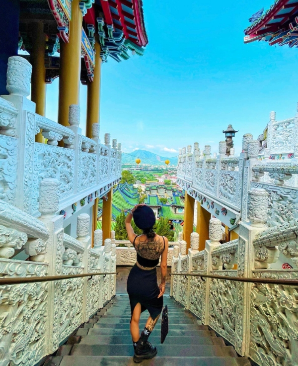 用心取景，寺廟也能拍出令人驚豔的感覺。