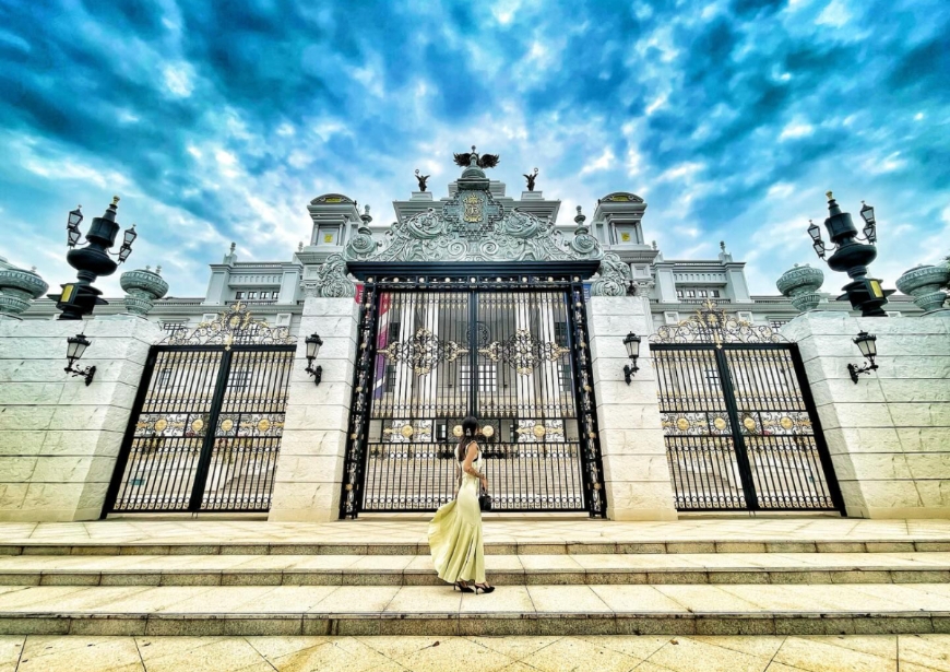 歐洲風格的建築，很適合花時間為自己拍出優雅瞬間。