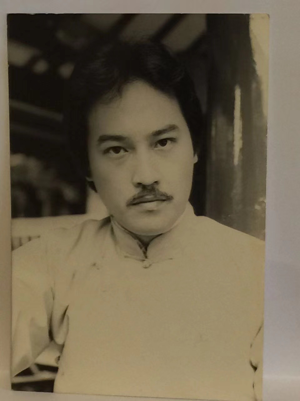 趙樹海出道後參與過多部戲劇演出，此為他在中視第1部8點檔《疑雲滿樓》劇照。