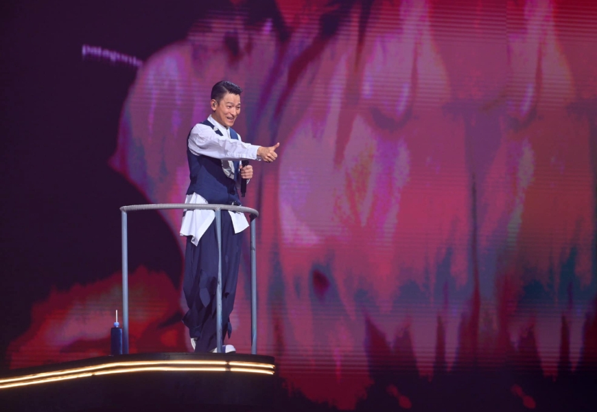 在演唱會中，劉德華說，他聽到最多的字就是「愛」。（出自映藝娛樂 FB）