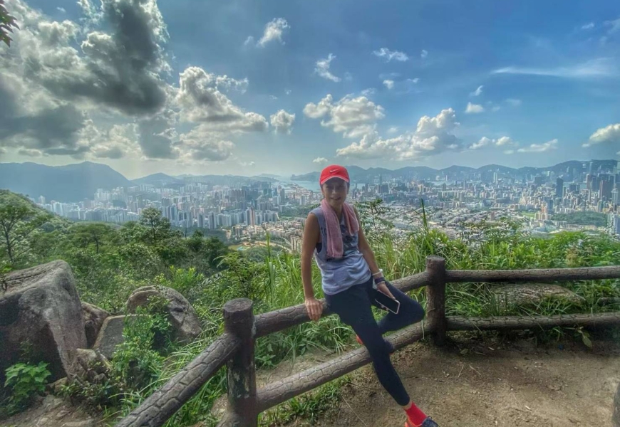 沐浴在自然中，讓她更有精神和活力。（張艾嘉提供）