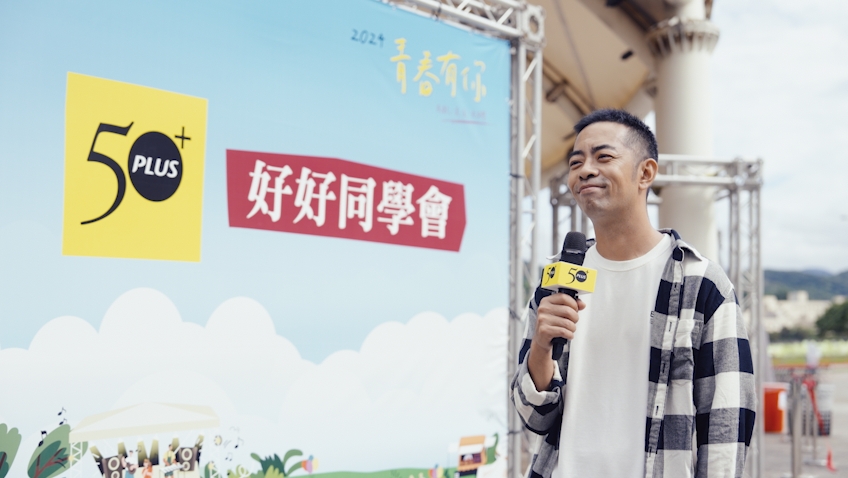 軍叡認為買生前契約的優點是，當離別來臨時，能讓家人專注於彼此的陪伴和紀念。