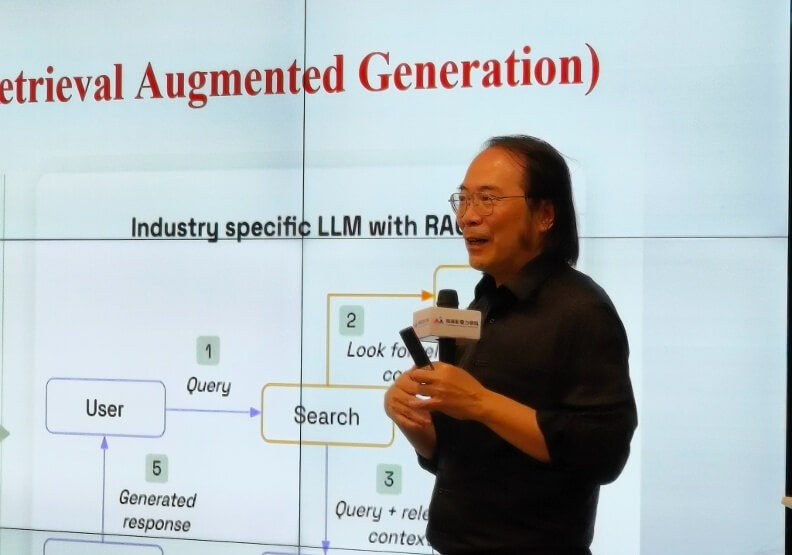 從補習班老師到AI創業導師，簡立峰：領導者如何用AI提升團隊？