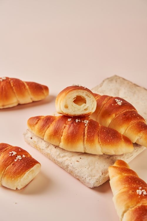 創下單日賣出2千顆佳績，「法國奶油捲」使用精品級法國ECHIRE艾許奶油。