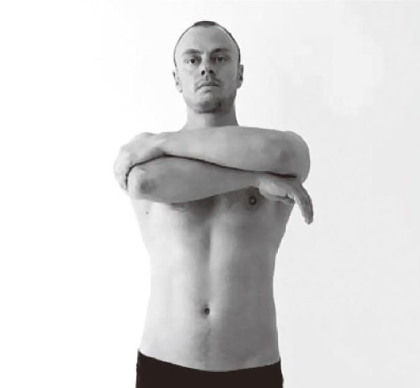 肘扭轉斜方肌。（柿子文化提供）