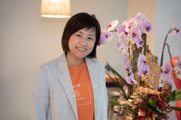 弘道推動不老行動，弘道老人福利基金會副執行長劉佳盈見證長者突破年齡框架。